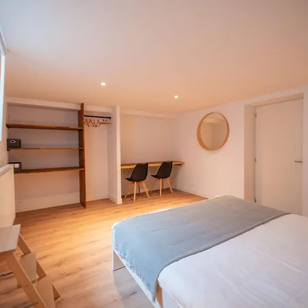 La Maison Josephine Familiale Parking بيت للعطل لي سابلِ دولونْ