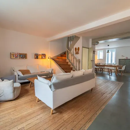 La Maison Josephine Familiale Parking بيت للعطل *